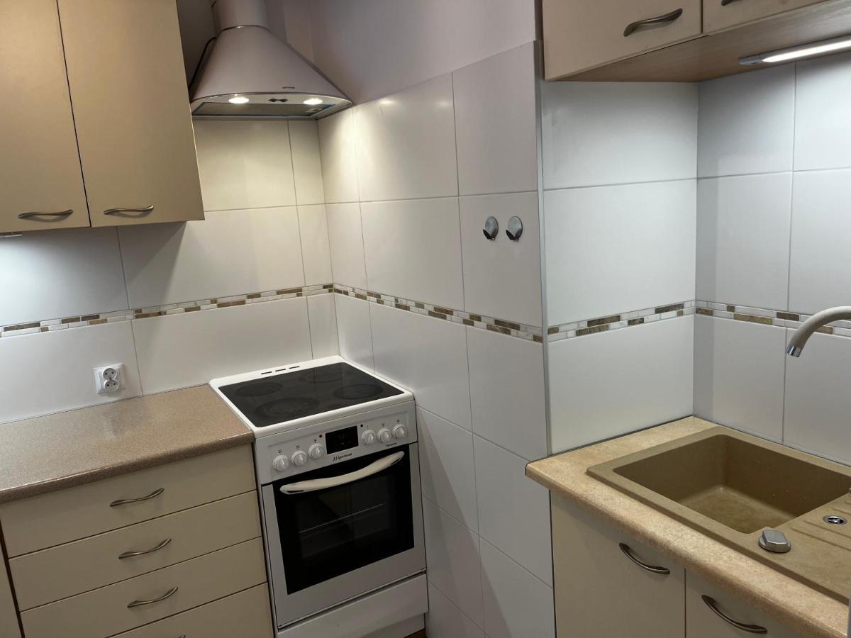 U Wisi Apartment Walbrzych Bagian luar foto