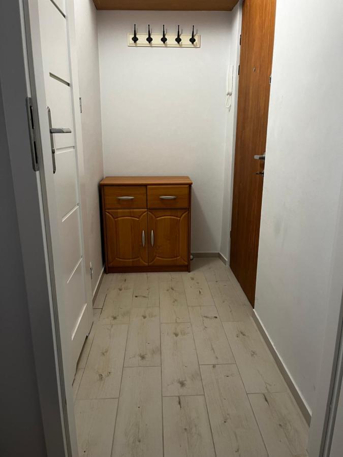 U Wisi Apartment Walbrzych Bagian luar foto